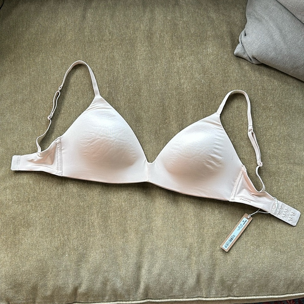 SKIMS Cream Bra